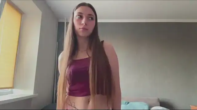 Snapshot of LilliamDowling chatting on July 10, 2026, 5:48 pm LilliamDowling online show from July 10, 2026, 5:48 pm