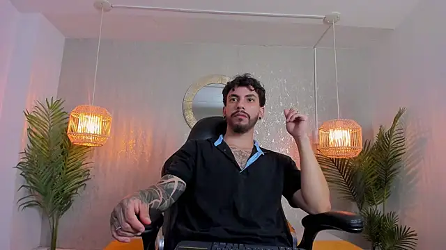 Snapshot of leviwolff chatting on July 12, 2026, 3:30 am leviwolff online show from July 12, 2026, 3:30 am