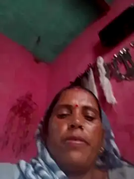 Snapshot of Rakhihot35 chatting on July 15, 2026, 11:15 am Rakhihot35 online show from July 15, 2026, 11:15 am