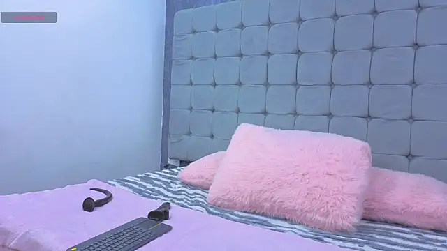 Karol-Messy  online show from July 16, 2026, 4:57 pm