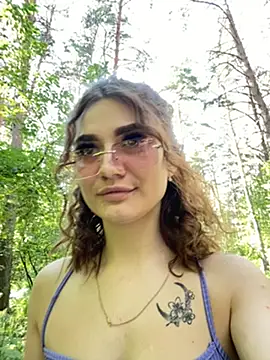 Snapshot of AlexandriaUrquhart chatting on July 14, 2026, 10:09 am AlexandriaUrquhart online show from July 14, 2026, 10:09 am