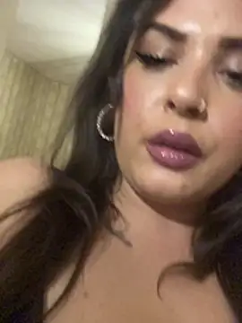 Snapshot of Samira_Sky chatting on July 19, 2026, 11:41 pm Samira Sky online show from July 19, 2026, 11:41 pm