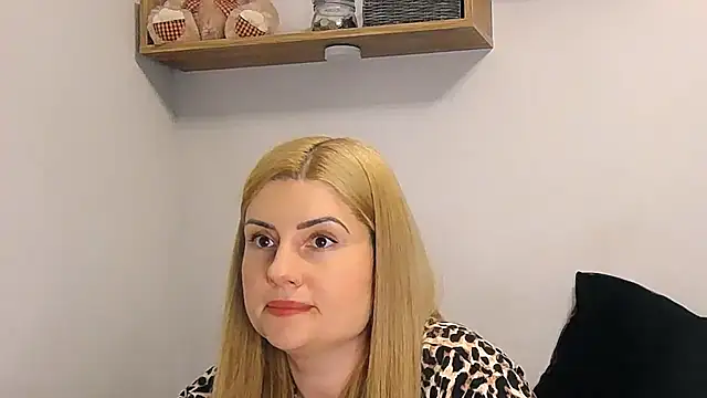 Snapshot of alisenties chatting on May 27, 2026, 2:25 pm alisenties online show from May 27, 2026, 2:25 pm