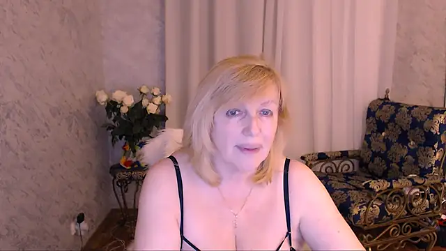 Snapshot of Samantha_Si chatting on April 30, 2026, 10:36 pm Samantha Si online show from April 30, 2026, 10:36 pm