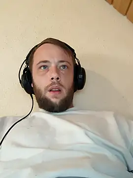 llChrisll95 online show from July 16, 2026, 9:48 am