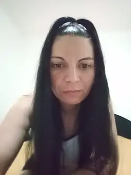 I amArianaa online show from July 14, 2026, 10:04 pm