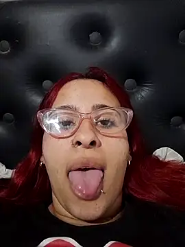 Snapshot of nenasmalas chatting on July 18, 2026, 9:29 pm nenasmalas online show from July 18, 2026, 9:29 pm