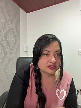 Snapshot of Antonella_Bernal chatting on July 15, 2026, 2:11 pm Antonella Bernal online show from July 15, 2026, 2:11 pm
