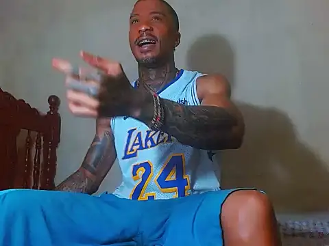 Snapshot of the_king_black chatting on July 19, 2026, 6:11 pm the king black online show from July 19, 2026, 6:11 pm