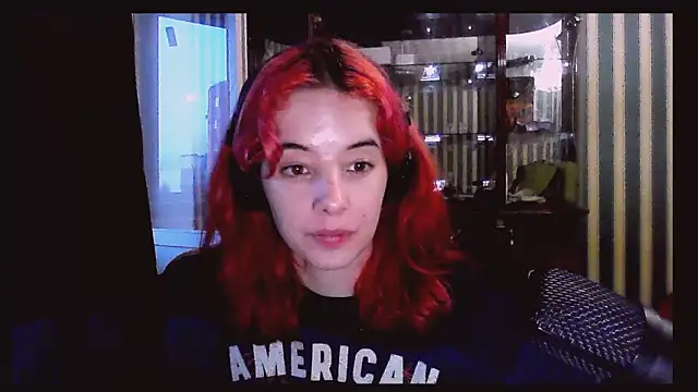 Snapshot of amberdollL chatting on July 25, 2026, 5:43 pm amberdollL online show from July 25, 2026, 5:43 pm