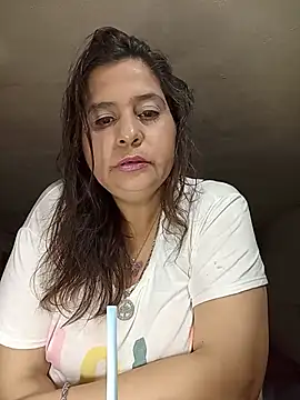 Cynthia186 online show from July 27, 2026, 10:50 pm