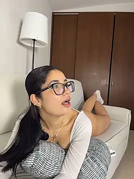Snapshot of Adaraa_a chatting on July 23, 2026, 12:14 pm Adaraa a online show from July 23, 2026, 12:14 pm