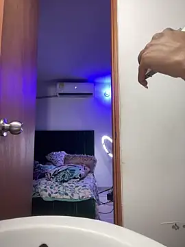 riri brunnete online show from April 21, 2026, 5:14 am