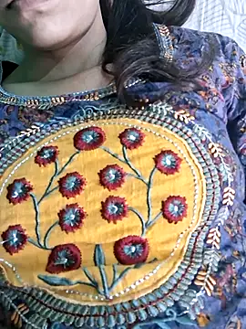 Snapshot of Nisha_shukla chatting on July 25, 2026, 6:44 am Nisha shukla online show from July 25, 2026, 6:44 am