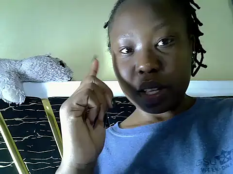 Snapshot of Misslovvie chatting on July 25, 2026, 8:28 pm Misslovvie online show from July 25, 2026, 8:28 pm