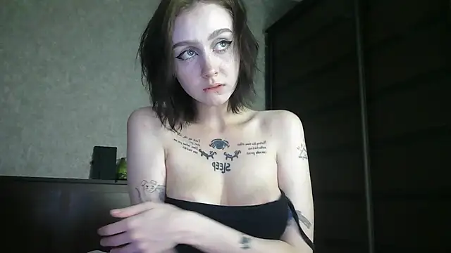 Snapshot of Mira_c chatting on July 26, 2026, 10:16 pm Mira c online show from July 26, 2026, 10:16 pm