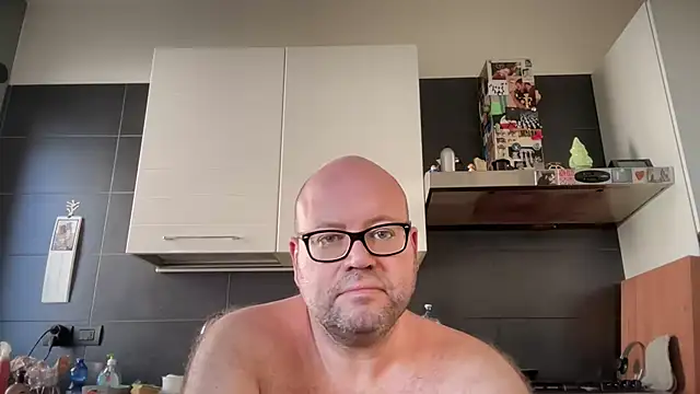 theitalianbear online show from September 27, 2025, 12:43 pm