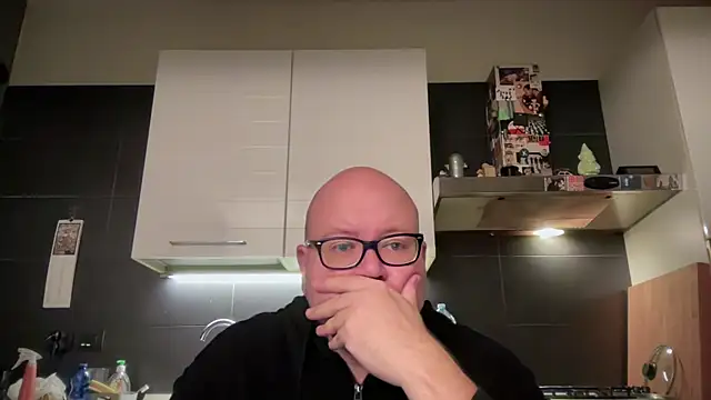 theitalianbear online show from October 19, 2025, 12:22 am