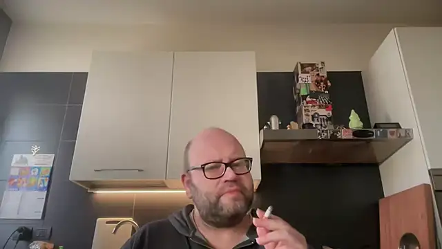 theitalianbear online show from January 10, 2026, 9:11 am