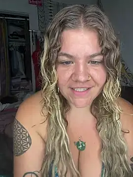 Snapshot of alaskaharper chatting on August 9, 2026, 12:12 am alaskaharper online show from August 9, 2026, 12:12 am