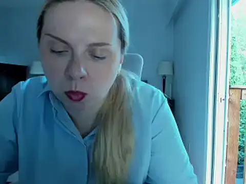 Snapshot of I_LOVE_YOUUU chatting on July 31, 2026, 2:33 am I LOVE YOUUU online show from July 31, 2026, 2:33 am