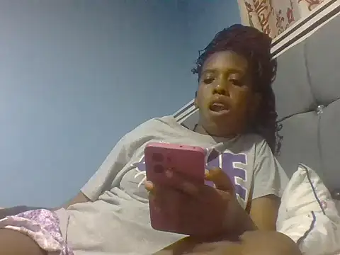 Snapshot of freaky_lass chatting on July 29, 2026, 9:24 pm freaky lass online show from July 29, 2026, 9:24 pm