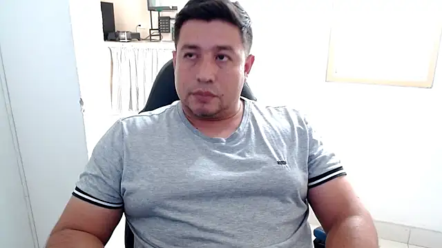 Snapshot of lianjuc06 chatting on July 31, 2026, 3:00 pm lianjuc06 online show from July 31, 2026, 3:00 pm