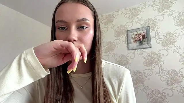 JoannaPass online show from July 31, 2026, 10:25 am