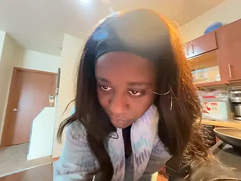 Snapshot of exoticebonycream chatting on July 31, 2026, 2:27 pm exoticebonycream online show from July 31, 2026, 2:27 pm