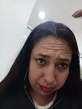 LIZETH 09 online show from August 3, 2026, 3:16 pm