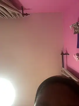 YummyGirlBubbles online show from August 1, 2026, 2:44 am