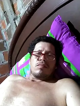 traviesoomariobros online show from August 1, 2026, 2:55 am