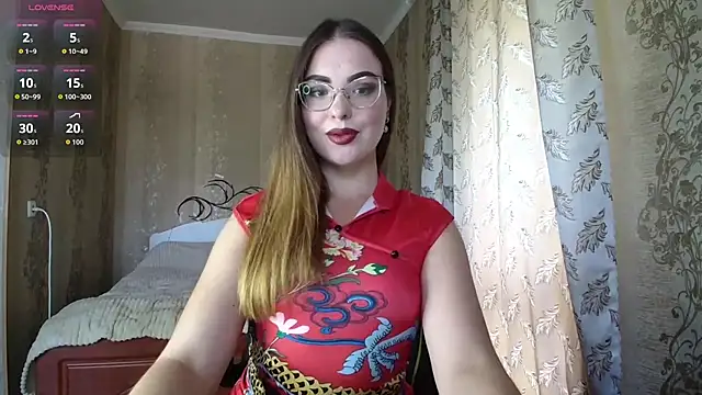 Snapshot of Flora_kisss chatting on August 4, 2026, 9:34 am Flora kisss online show from August 4, 2026, 9:34 am