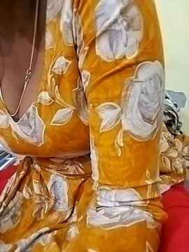 Snapshot of Lovely-Deepa chatting on August 3, 2026, 3:49 pm Lovely-Deepa online show from August 3, 2026, 3:49 pm