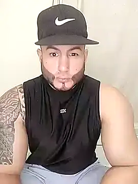 Snapshot of noamkamartinez chatting on August 6, 2026, 6:37 am noamkamartinez online show from August 6, 2026, 6:37 am