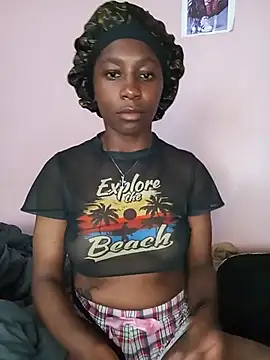 Snapshot of SexyPetite1 chatting on August 4, 2026, 5:54 am SexyPetite1 online show from August 4, 2026, 5:54 am