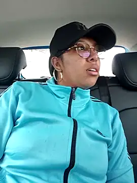 Snapshot of Emily_th chatting on August 3, 2026, 3:49 pm Emily th online show from August 3, 2026, 3:49 pm