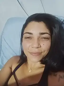 Snapshot of Brunaflor1 chatting on August 3, 2026, 8:23 pm Brunaflor1 online show from August 3, 2026, 8:23 pm