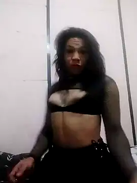 Snapshot of Allimlove chatting on August 5, 2026, 5:16 pm Allimlove online show from August 5, 2026, 5:16 pm