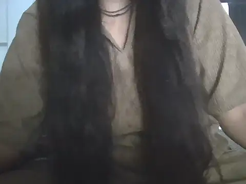 Miss Inaya online show from August 5, 2026, 7:44 am