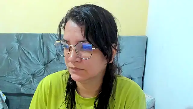 MARILYN GARCIA online show from February 1, 2025, 2:24 pm