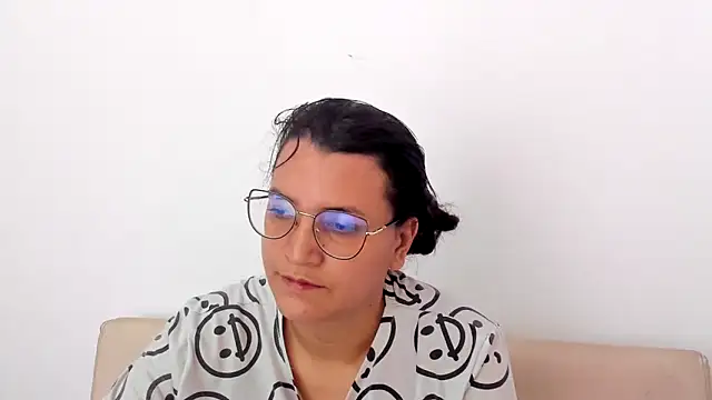 MARILYN GARCIA online show from February 20, 2025, 5:29 pm