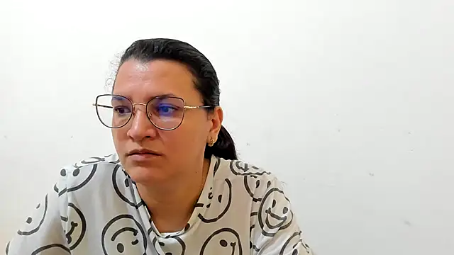 MARILYN GARCIA online show from October 29, 2025, 2:08 pm