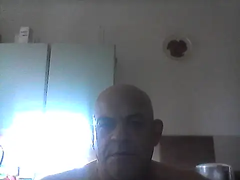 jolmasz31 online show from August 7, 2026, 2:19 pm