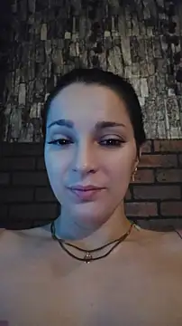 Snapshot of Mirabel_Love chatting on August 7, 2026, 3:52 am Mirabel Love online show from August 7, 2026, 3:52 am