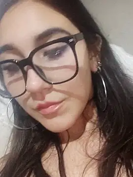Snapshot of Noor_aisha chatting on August 8, 2026, 3:08 am Noor aisha online show from August 8, 2026, 3:08 am