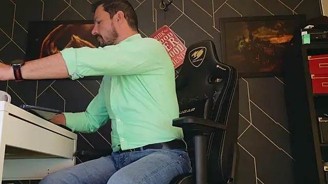 ChrisKox online show from March 22, 2025, 9:31 pm