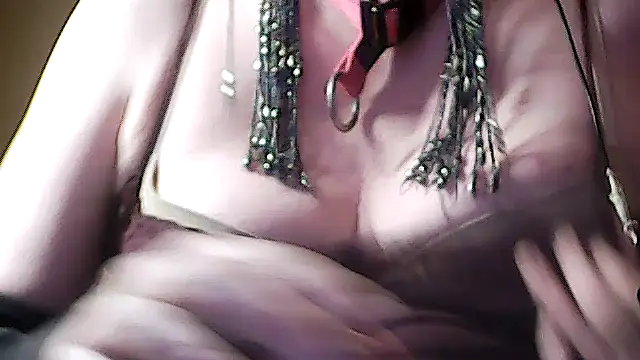 sissy sarah online show from December 1, 2025, 10:20 am