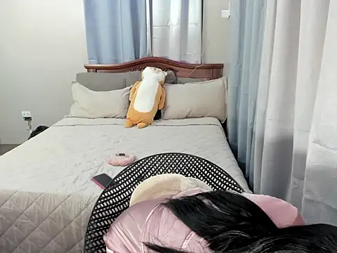 LegendaryNicole online show from March 4, 2026, 9:59 am