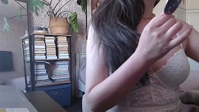 Koreanowner online show from March 21, 2025, 3:02 pm